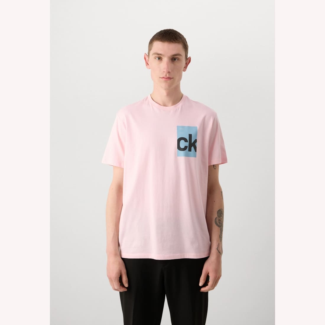 739-176 Calvin Klein Box Graphic S/S Tee Rose - Image 1