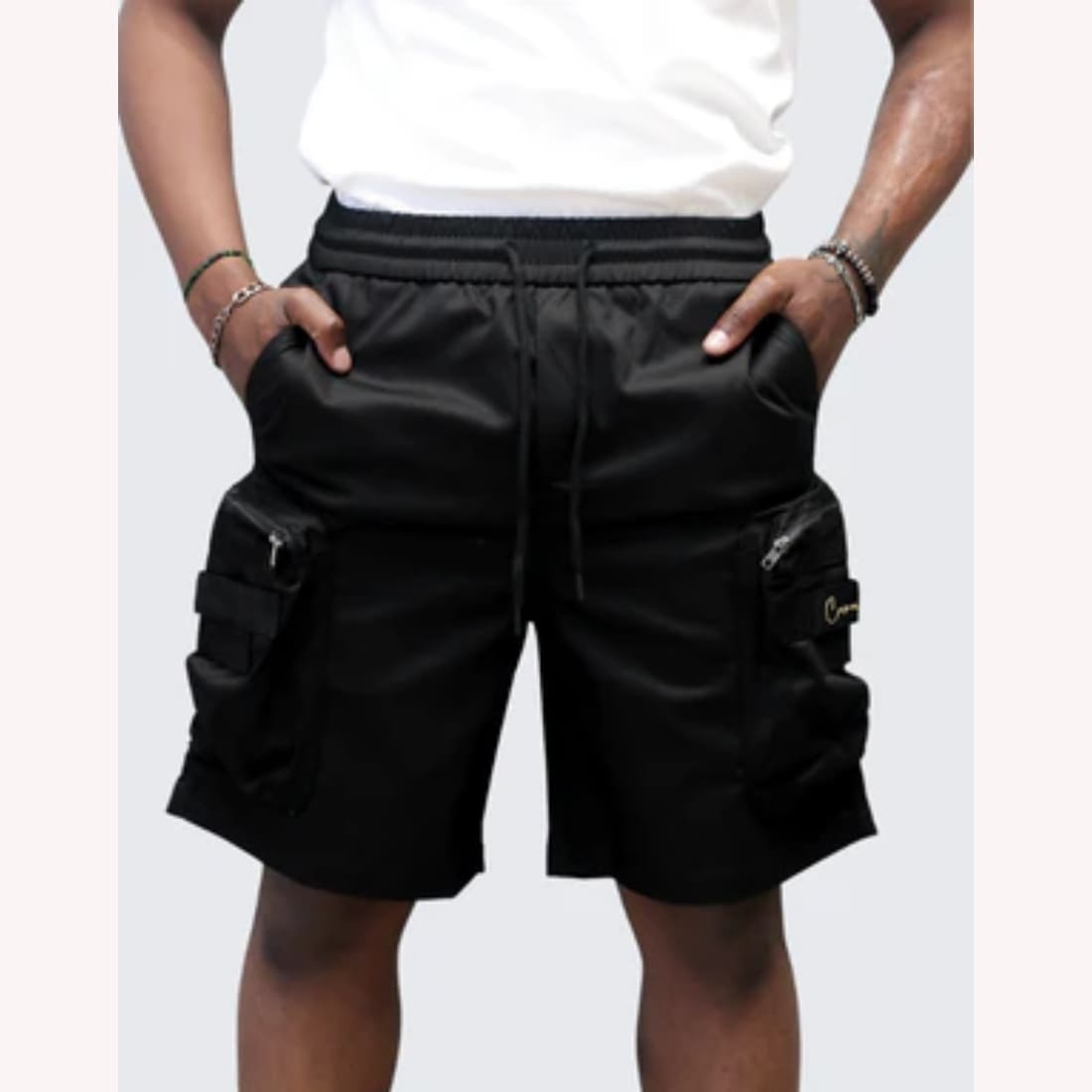 76-5 Covali Cargo Shorts In Black - Image 1
